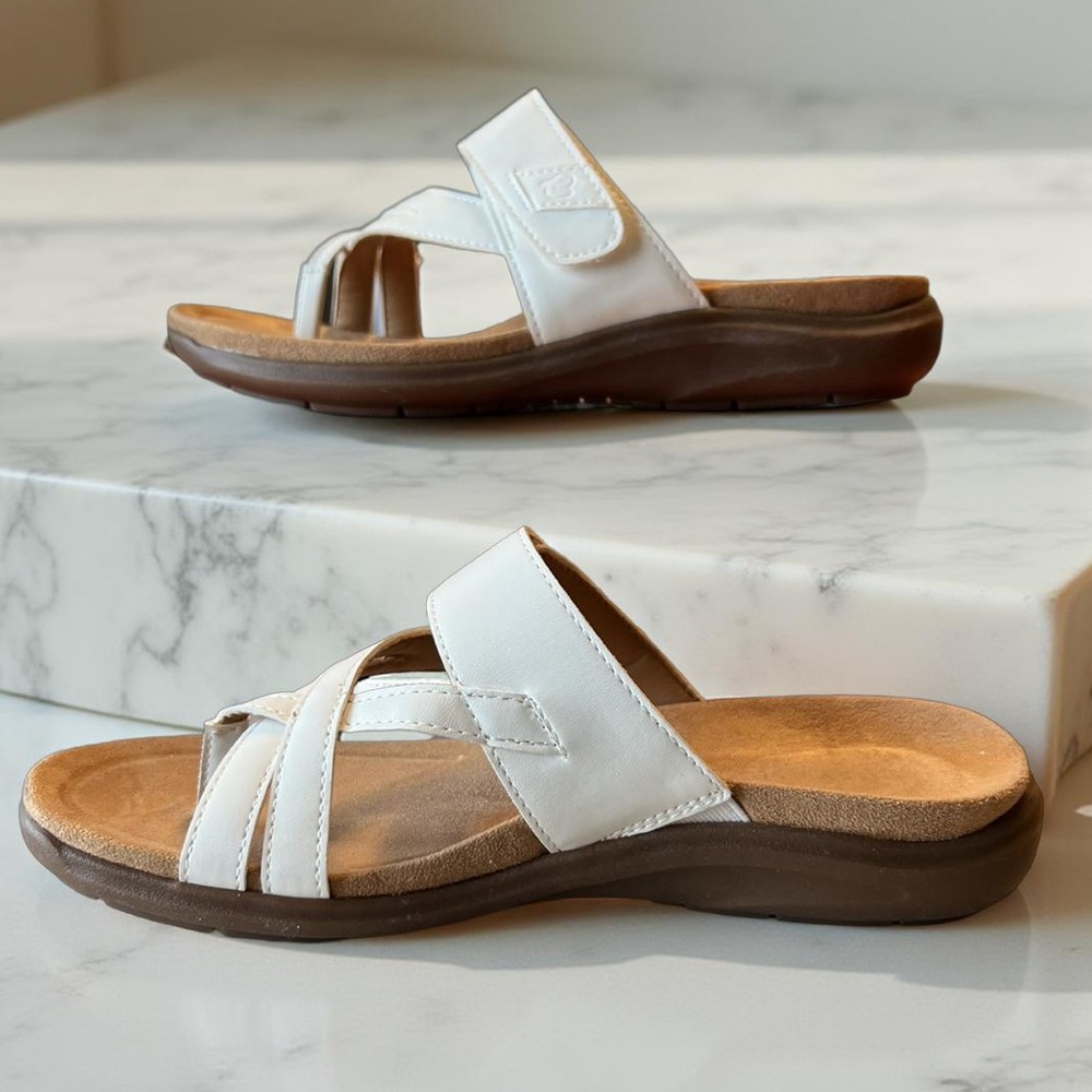 Easy Spirit Women's Wilamena White Sandals - Size 6 - Picture 3 of 11